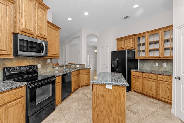 9081 N Comanche Cir, Willis, TX 77378 - photo 17