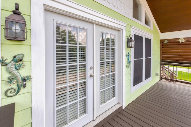 902 Grove Rd, Clear Lake Shores, TX 77565 - wooden deck featuring french doors