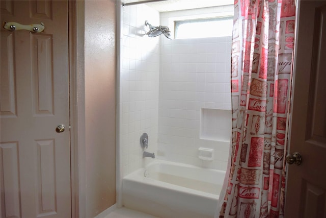 7331 Rancho Mission Dr, Houston, TX 77083 - full bathroom featuring shower / bath combination with curtain