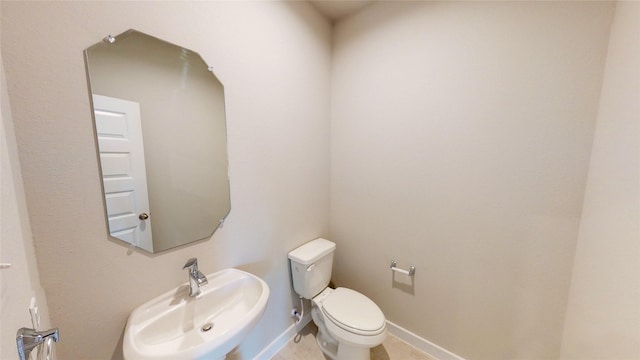 333 Spruce Oak Ln, Waller, TX 77484 - half bath with a sink and toilet