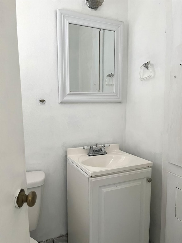 12332 Kayla Ln, Houston, TX 77015 - half bath with vanity and toilet