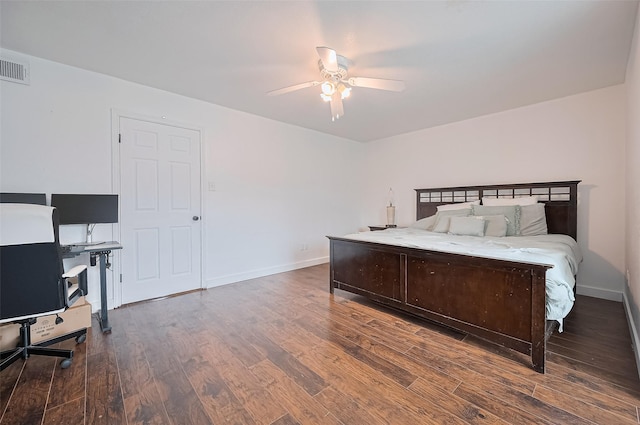 10174 Beekman Place Dr, Houston, TX 77043 - bedroom with wood finished floors, an office area, and a ceiling fan