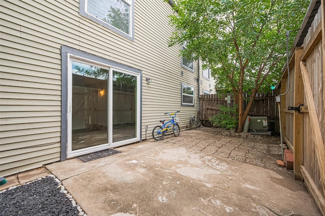 10174 Beekman Place Dr, Houston, TX 77043 - view of patio