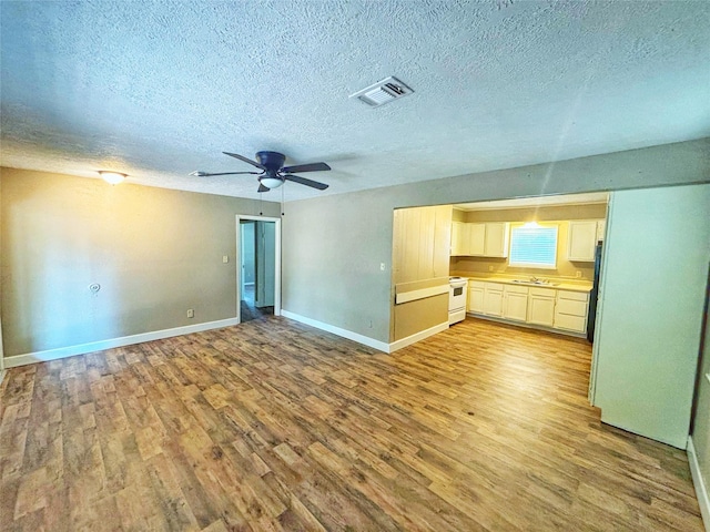 109 Amanda Ave, Crockett, TX 75835 - photo 3
