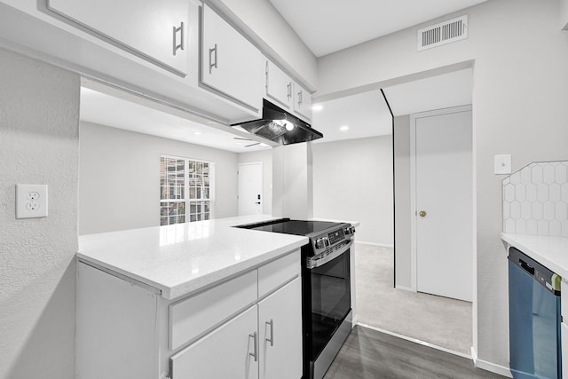 6410 Del Monte Dr Unit 93, Houston, TX 77057 - kitchen featuring stainless steel electric range oven, dishwasher, under cabinet range hood, dark wood finished floors, and white cabinets