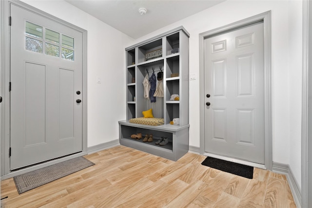 10011 Cliffwood Dr, Houston, TX 77035 - mudroom featuring wood finished floors