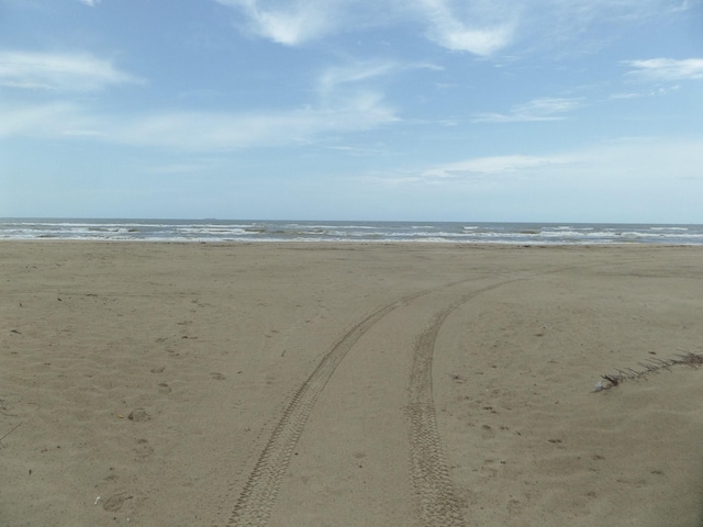 000 Bluewater Hwy, Surfside Beach, TX 77541