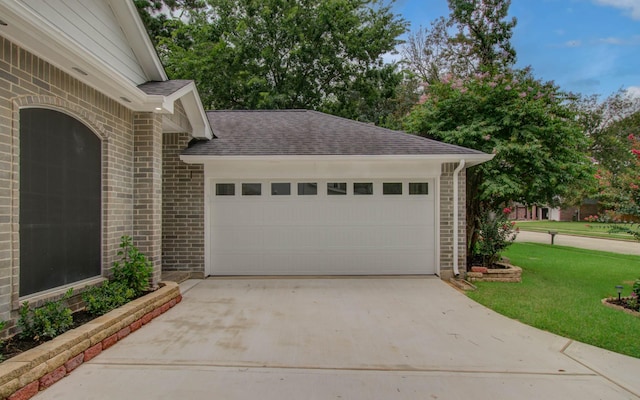 22718 Red Pine Dr, Tomball, TX 77375 - garage with concrete driveway