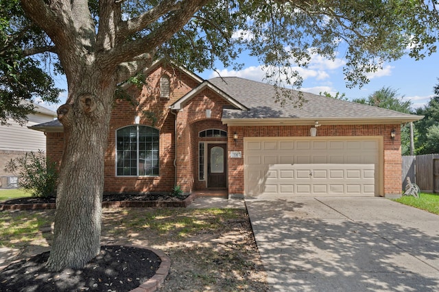 530 Lockland Ln, League City, TX 77573 - photo 2