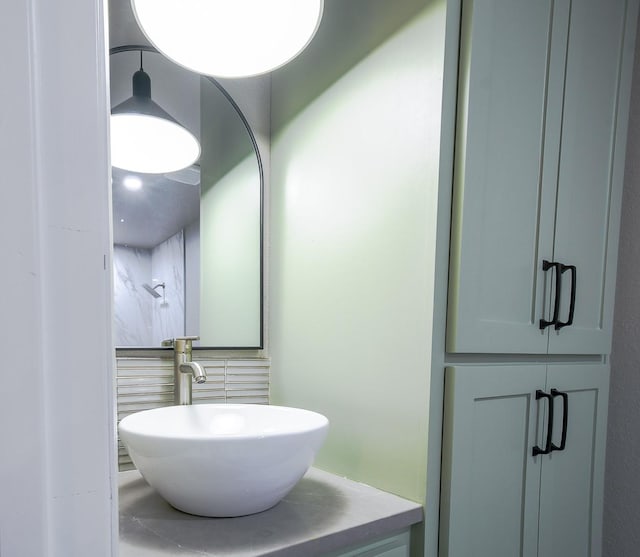 1302 W Adoue St, Alvin, TX 77511 - bathroom with vanity