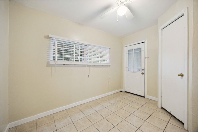 4526 Kingsbury St, Houston, TX 77021 - entrance foyer with light tile patterned floors and a ceiling fan