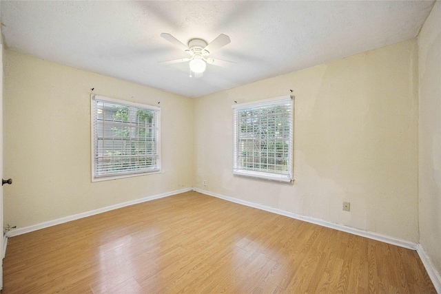 4526 Kingsbury St, Houston, TX 77021 - unfurnished room featuring light wood finished floors and a ceiling fan
