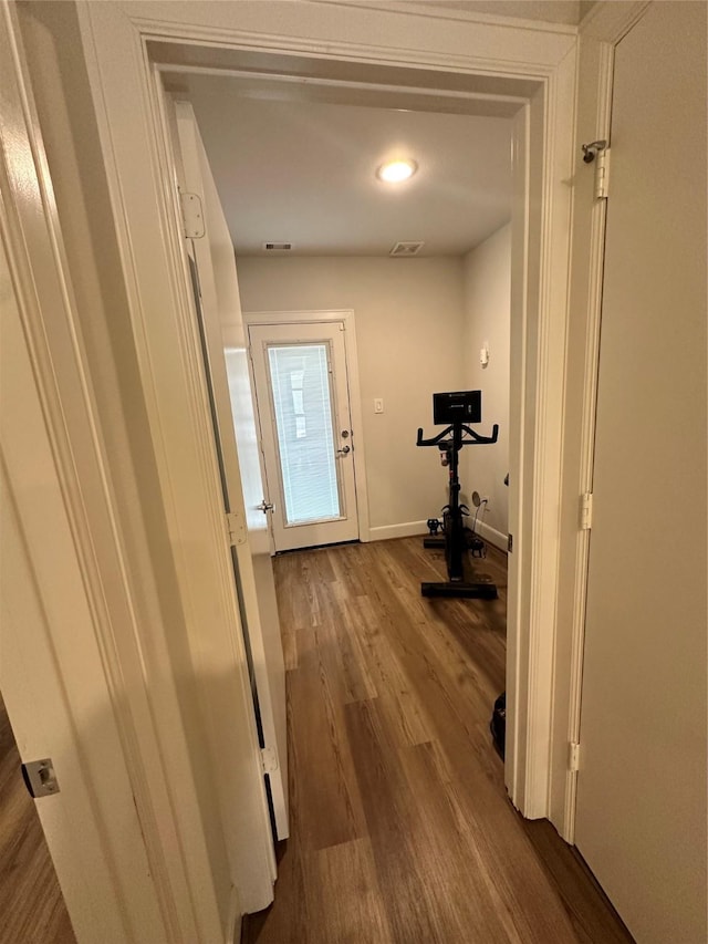 311 Eado Park Cir, Houston, TX 77020 - corridor featuring dark wood-type flooring and recessed lighting