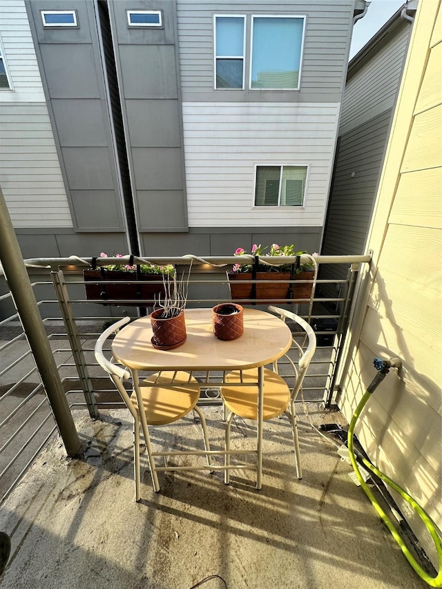 311 Eado Park Cir, Houston, TX 77020 - view of balcony