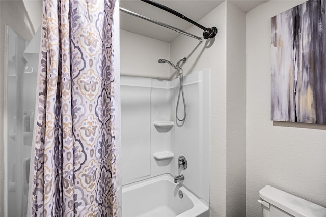 11034 Hillside Creek Dr, Humble, TX 77396 - full bathroom with shower / tub combo with curtain and toilet