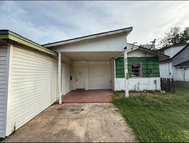802 Matamoros Dr, Rosenberg, TX 77471 - photo 3