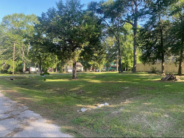 000 Knotty Oak, Livingston, TX 77351