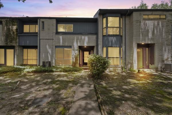 9005 Imogene St Unit C, Houston, TX 77036 - contemporary home with brick siding