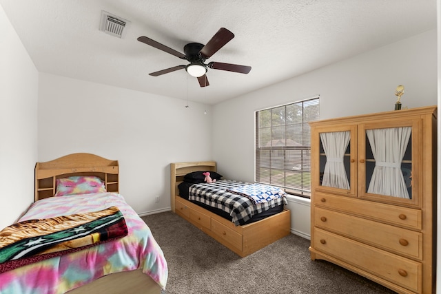 2811 Blue Glen Ln, Houston, TX 77073 - carpeted bedroom featuring a ceiling fan