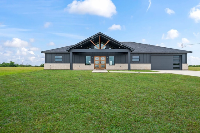 619 Chuckwagon Trl N, Angleton, TX 77515 - photo 1