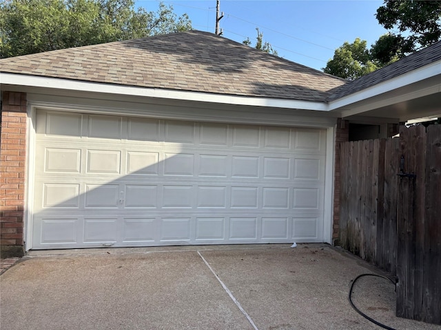 17427 Marigold Dr, Sugar Land, TX 77479 - view of garage