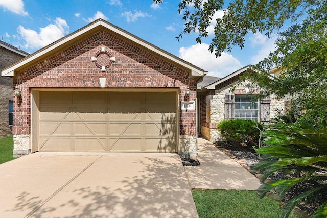 13111 Trail Manor Dr, Pearland, TX 77584 - photo 1