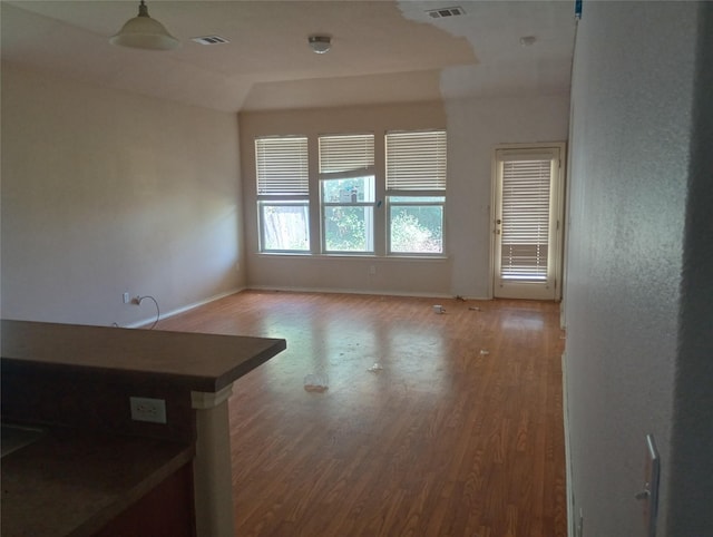 1684 Twin Cv, Kyle, TX 78640 - photo 3