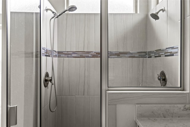 13819 Windward Harbor Ct, Houston, TX 77059 - full bath featuring tiled shower