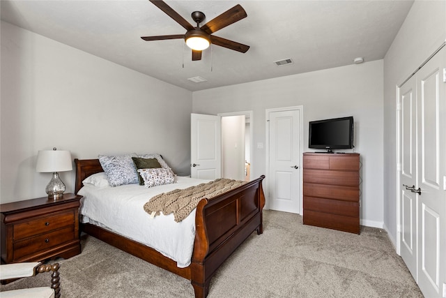 13819 Windward Harbor Ct, Houston, TX 77059 - bedroom featuring light carpet and a ceiling fan