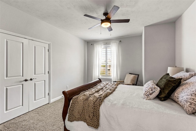13819 Windward Harbor Ct, Houston, TX 77059 - carpeted bedroom with ceiling fan and a closet