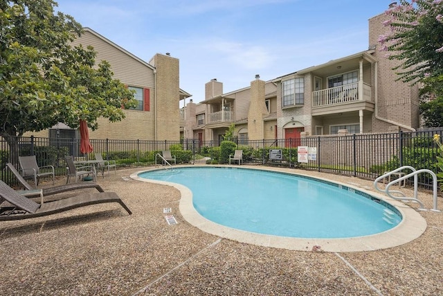 7350 Kirby Dr Unit 46, Houston, TX 77030 - view of community pool