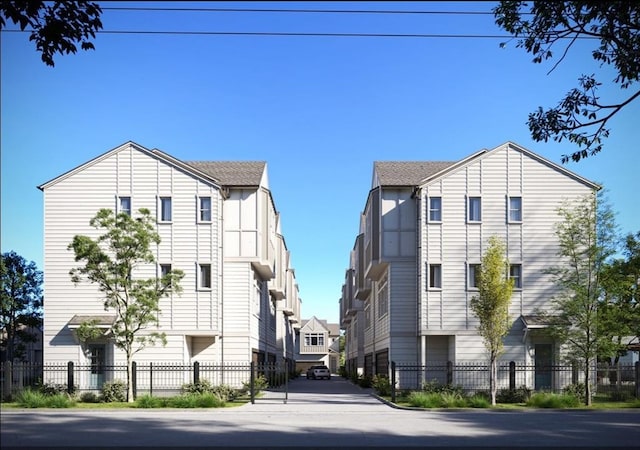 1739 Mary St, Houston, TX 77026 - view of asphalt road