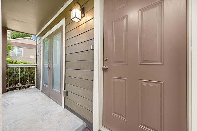 1860 White Oak Dr Unit 251, Houston, TX 77009 - view of exterior entry featuring a porch