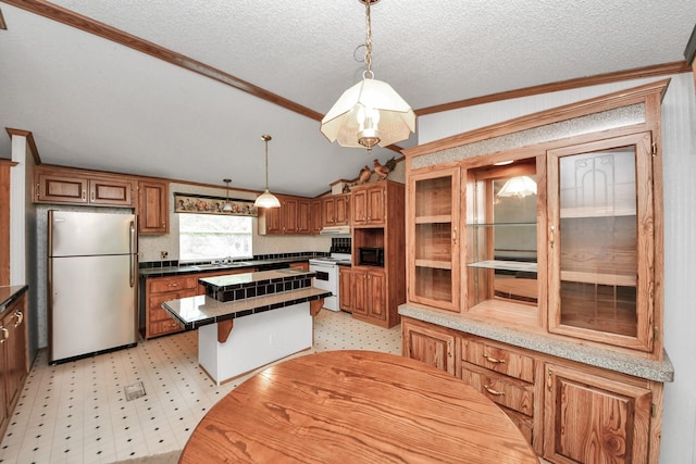 13891 Creighton Rd, Conroe, TX 77302