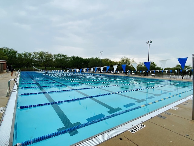 2802 Grants River Cir, Sugar Land, TX 77479 - view of community pool