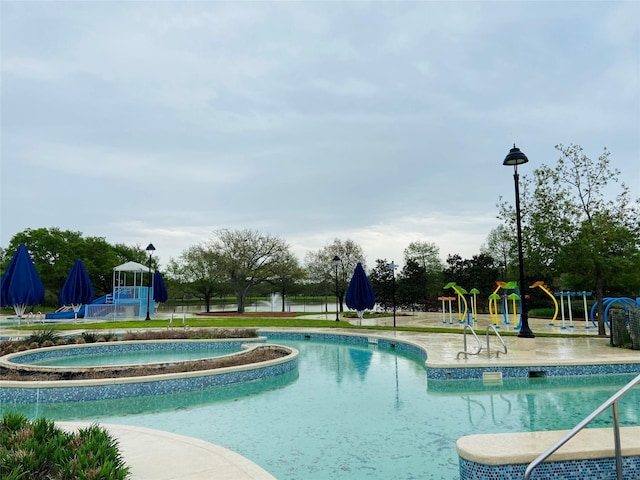 2802 Grants River Cir, Sugar Land, TX 77479 - view of community pool