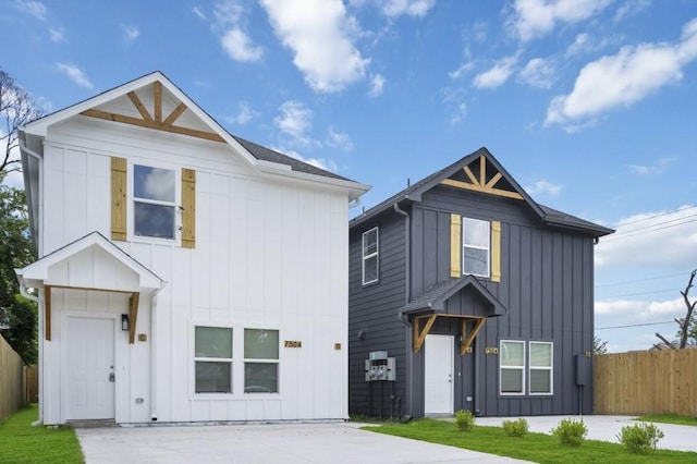 7504 Laura Koppe Road A And B, Houston, TX 77028 - photo 2