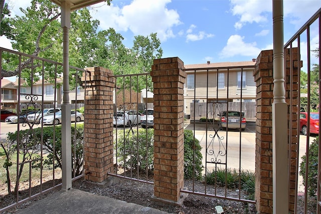 10615 Briar Forest Dr Unit 402, Houston, TX 77042 - view of gate