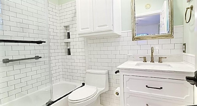 2006 Buffalo Ter, Houston, TX 77019 - full bath with vanity, enclosed tub / shower combo, and tile walls