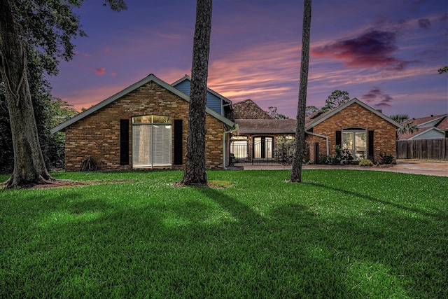 3014 Bayou Dr, La Porte, TX 77571 - view of front facade featuring brick siding