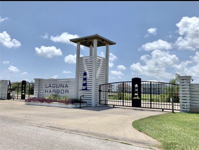1804 Laguna Harbor Cove Blvd, Port Bolivar, TX 77650 - photo 1