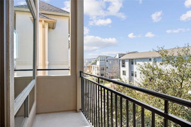 2310 Arabelle St, Houston, TX 77007 - balcony featuring a residential view