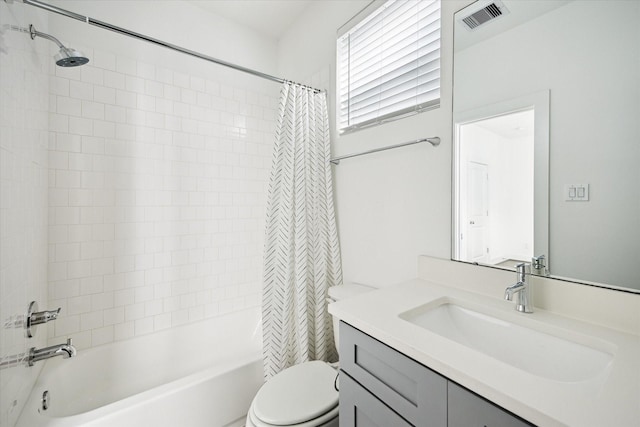 2212 Mcgowen St, Houston, TX 77004 - bathroom with vanity and shower / bath combo with shower curtain