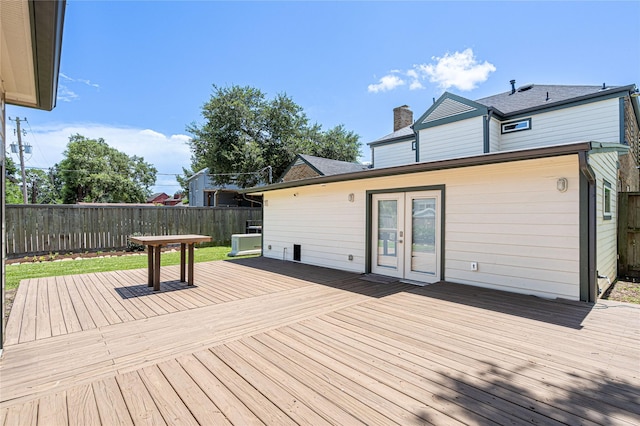 3217 Parkwood Dr, Houston, TX 77021 - wooden terrace with a fenced backyard and french doors