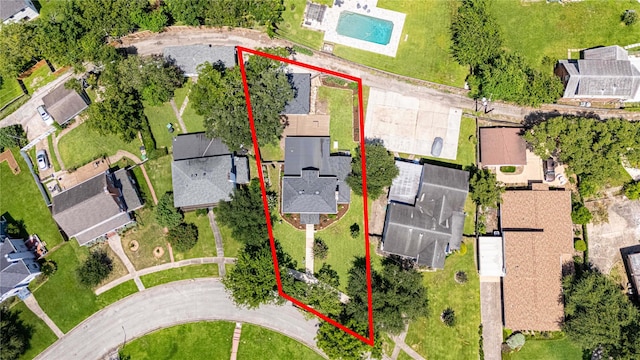3217 Parkwood Dr, Houston, TX 77021 - aerial perspective of suburban area featuring a pool and property boundaries highlighted