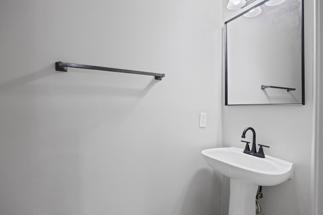 3307 La Seine Ln, Spring, TX 77388 - bathroom featuring a sink
