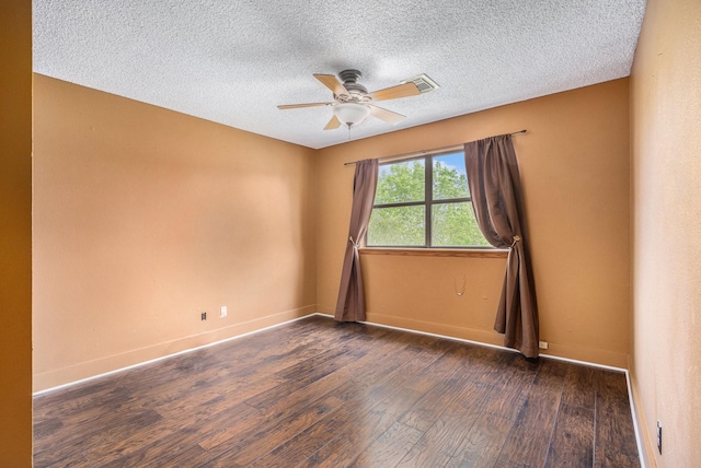 6302 Amie Ln, Pearland, TX 77584 - unfurnished room featuring a ceiling fan, wood-type flooring, and a textured ceiling