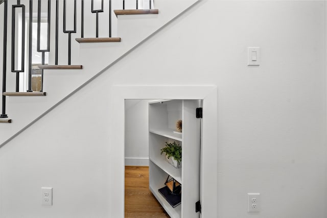 408 E 33rd St, Houston, TX 77018 - staircase with wood finished floors and baseboards