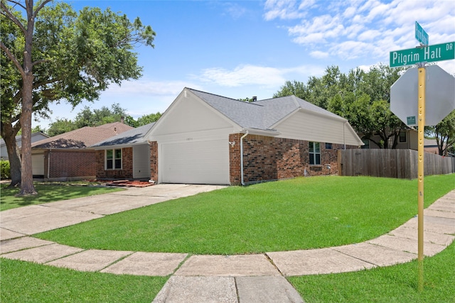15711 Pilgrim Hall Dr, Friendswood, TX 77546 - photo 3