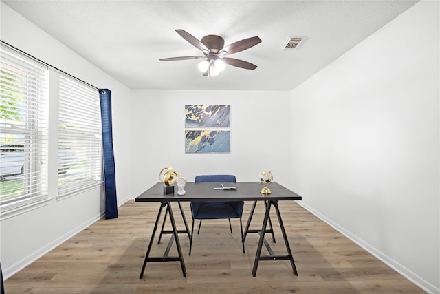 15711 Pilgrim Hall Dr, Friendswood, TX 77546 - photo 6